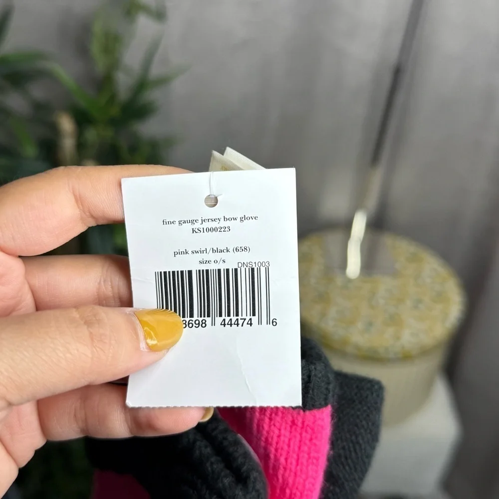 NWT Kate Spade New York Fine Gauge Jersey Bow Glove in Pink Swirl/Black One Size